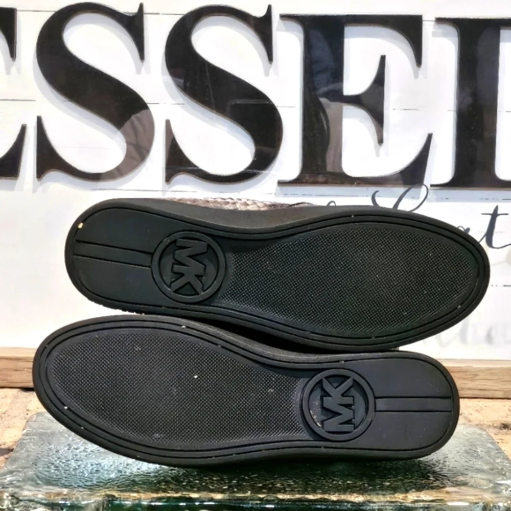 Michael Kors good pre